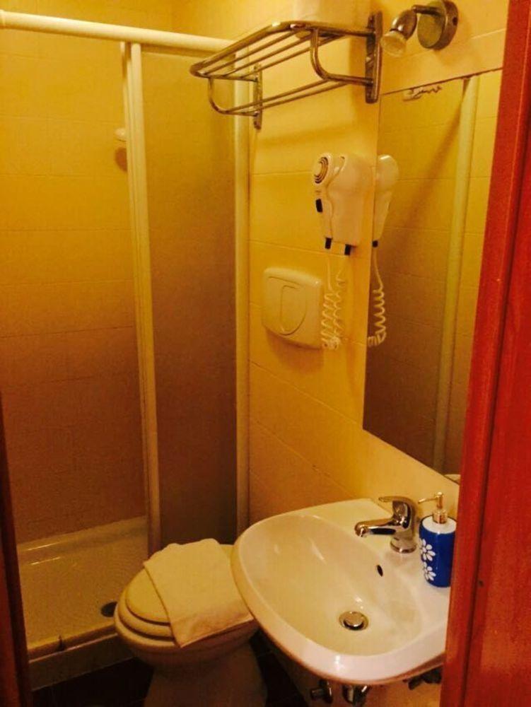 Zhihua Guest House Roma Dış mekan fotoğraf