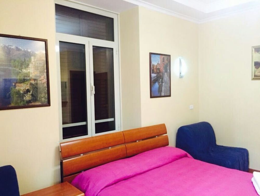 Zhihua Guest House Roma Dış mekan fotoğraf