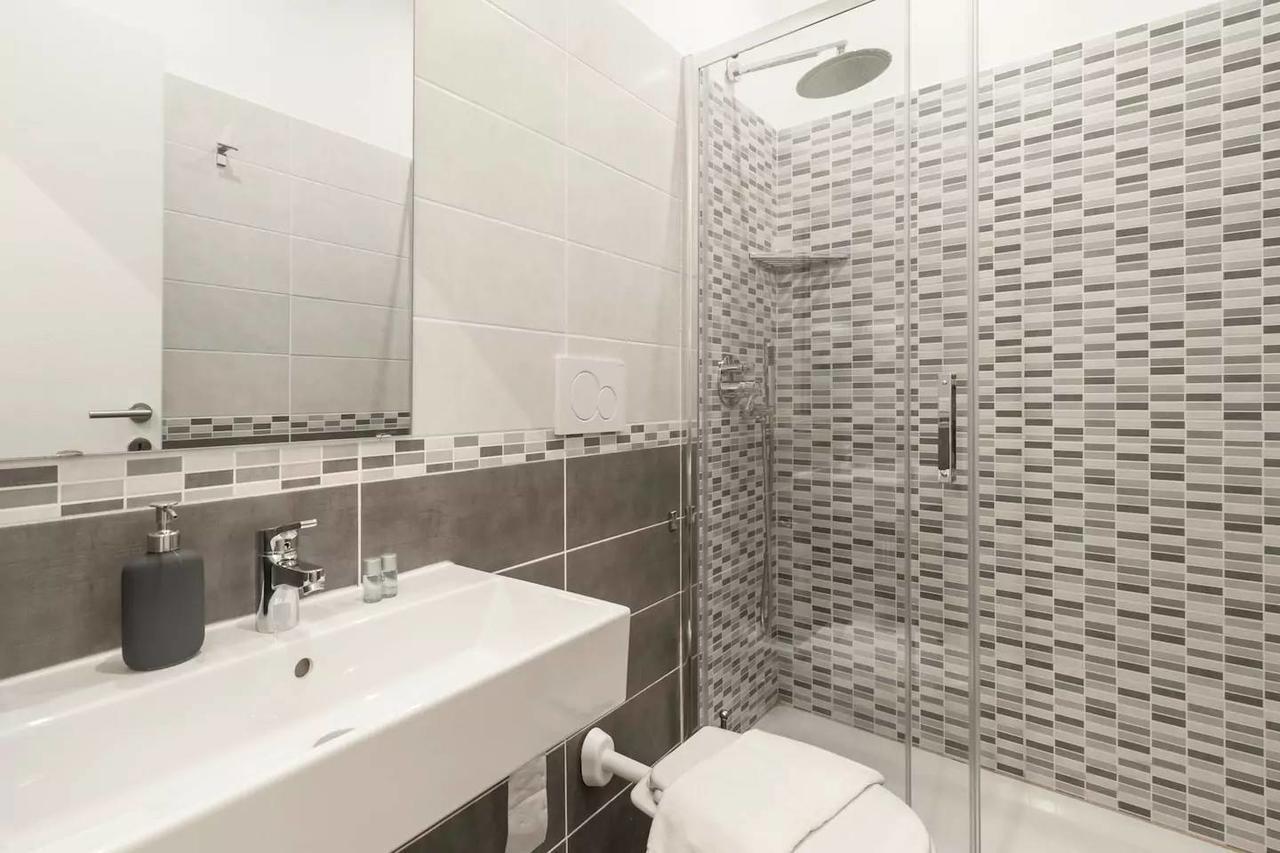 Zhihua Guest House Roma Dış mekan fotoğraf