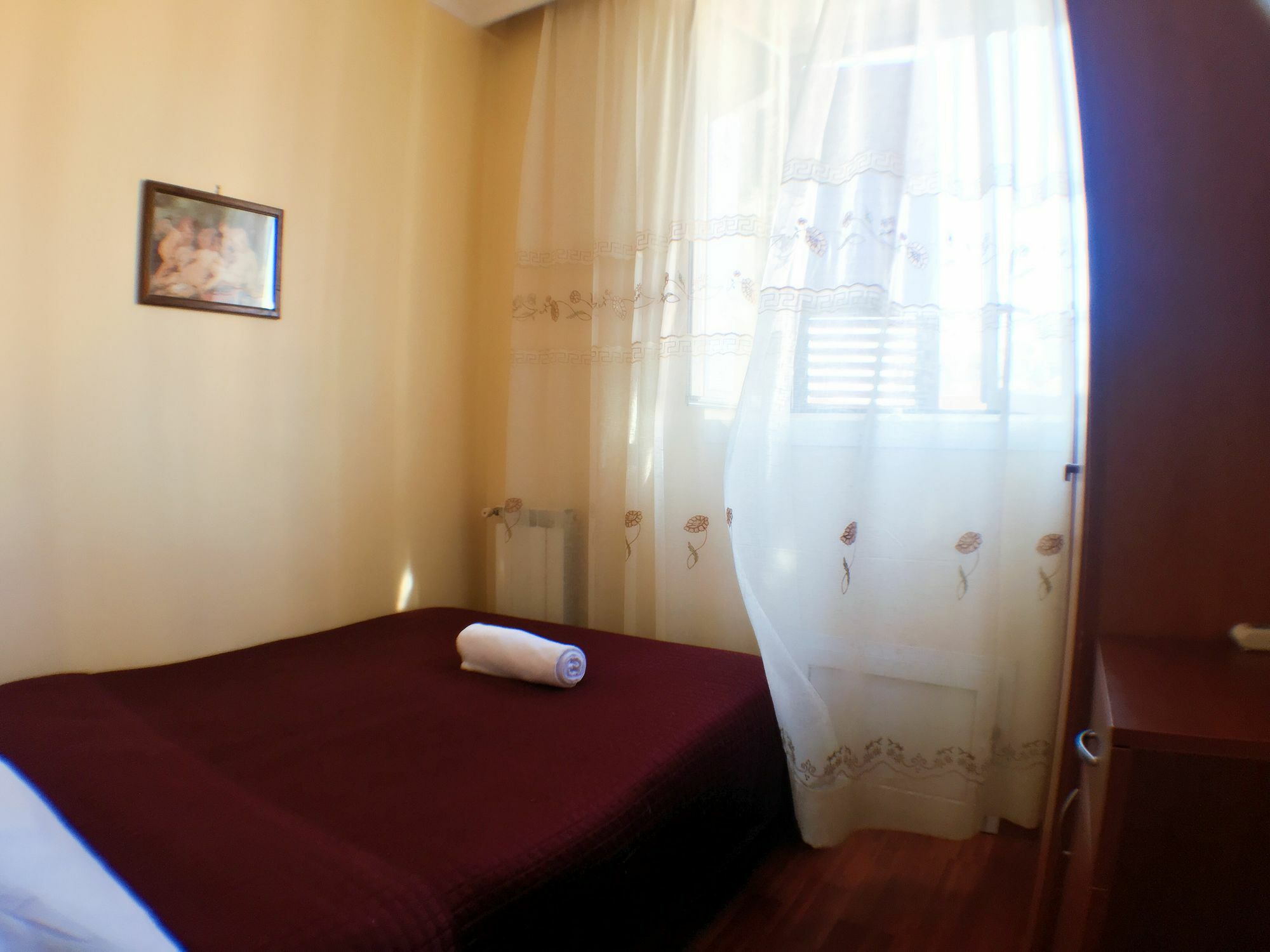 Zhihua Guest House Roma Dış mekan fotoğraf
